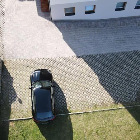 Appartamenti Penasa Renato Commezzadura Exteriör bild